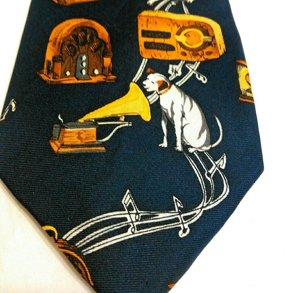 Music Sound Exchange Other - Victrola Dog Tie